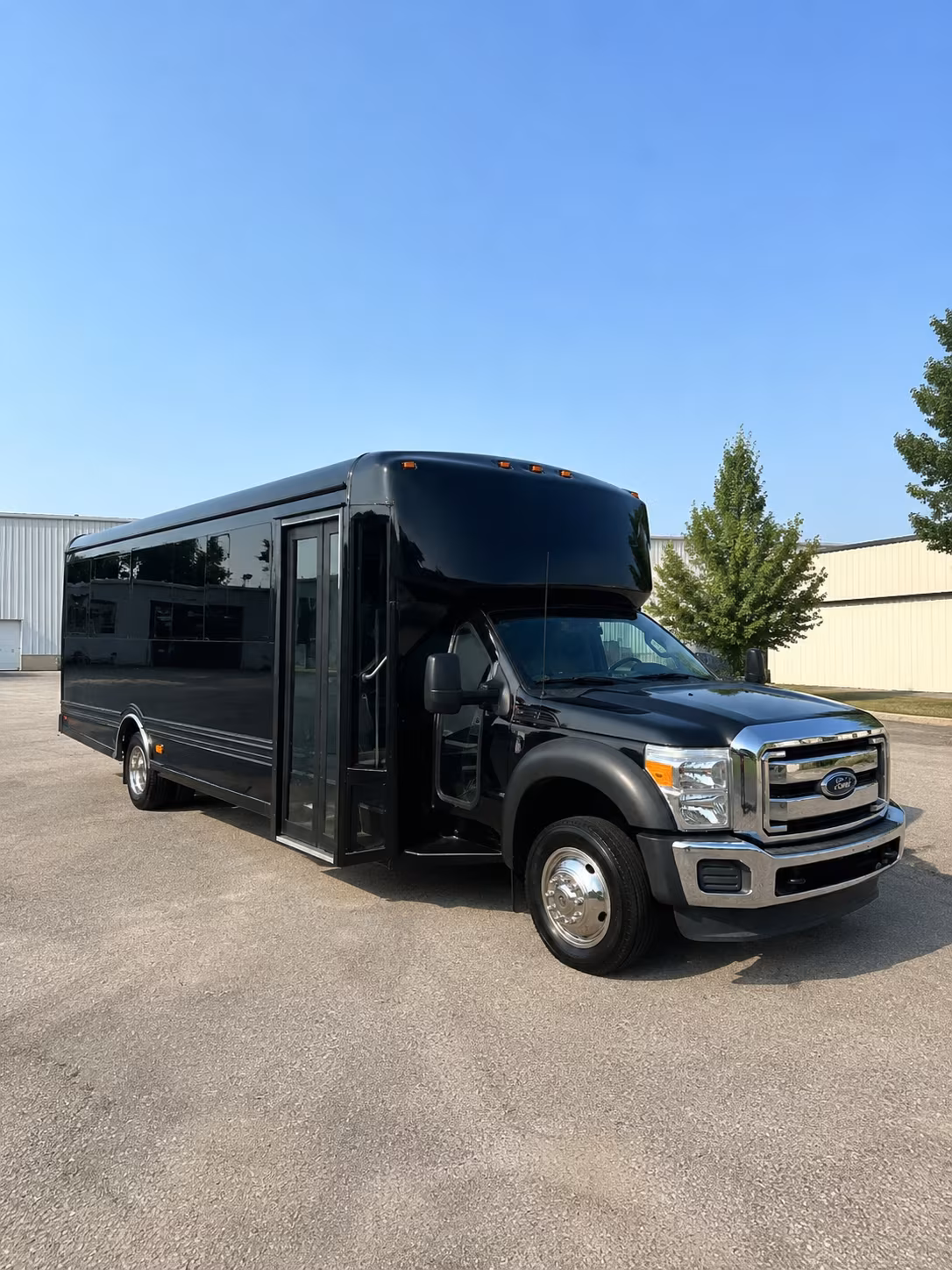 Alexandria Birthday, Sweet 16, & Quinceañera Party Bus Rentals
