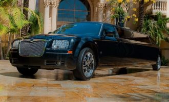 8 Person Chrysler 300 Limo Service Washington Dc